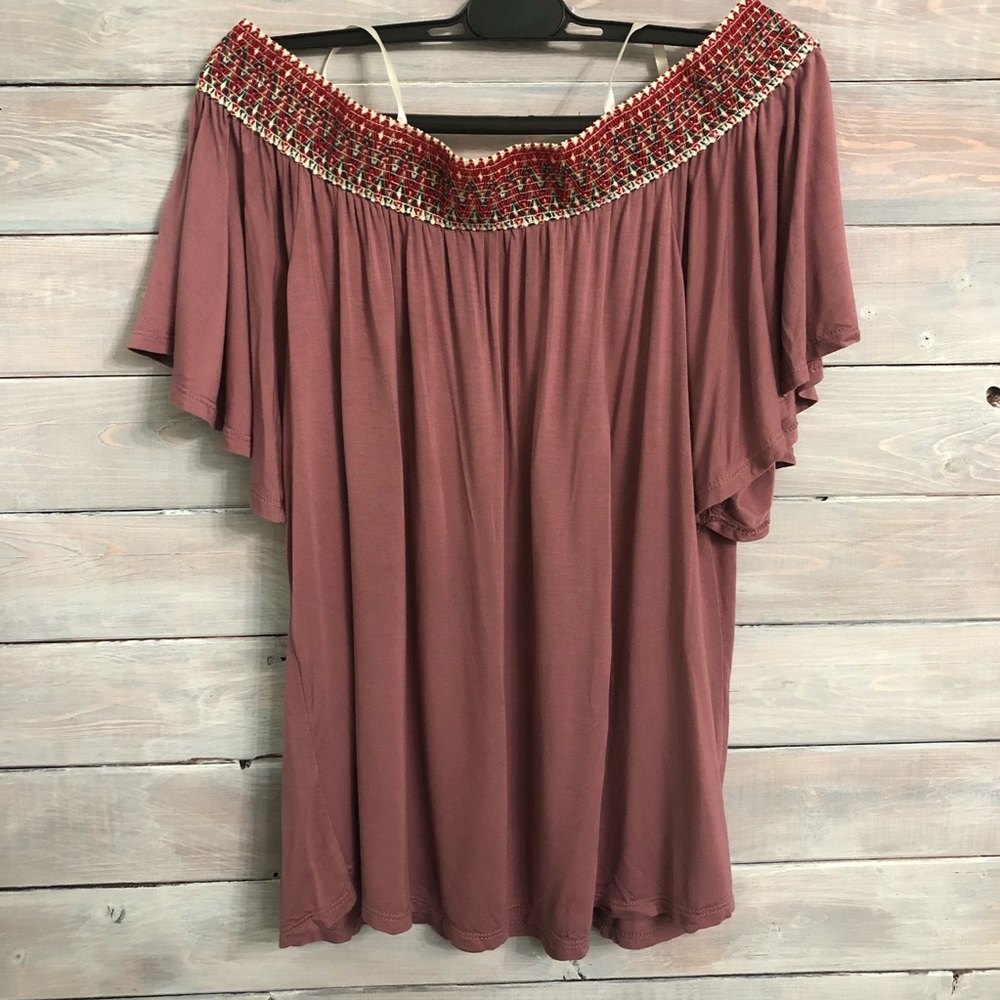 Pink Open shoulder woman’s top